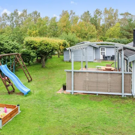 Feriehus Albertina - 200m From The Sea By Interhome Hals
